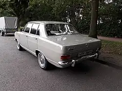 Opel Kadett 4-türige Limousine, Heckansicht
