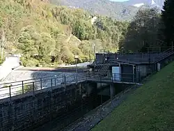 Stauwehr und Einlaufbauwerk Stedileri 2. Fallstufe