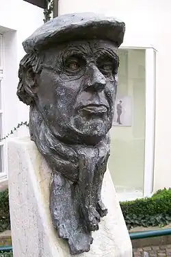 Detail des Fritz-Wolf-Denkmals in Osnabrück (2003)