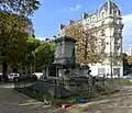 Monument à Raspail, auf dem Square Jacques-Antoine
