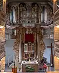 Altar, Kanzel und Orgel