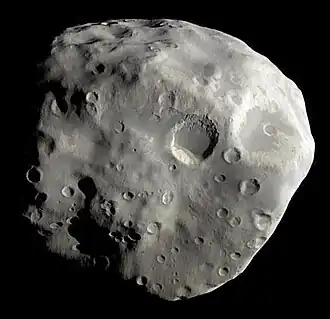 Epimetheus' Südpolregion, aufgenommen von der NASA-Raumsonde Cassini am 3. Dezember 2007 aus 37.400 km Entfernung.