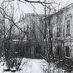 Seitenansicht der Hauptfassade