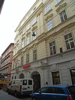 Fünfkirchner Haus in der Wiener Bäckerstraße. 1722 von den Fünfkirchner zum Adelspalais umgebaut, kurze Zeit danach an Karl von Seitern verkauft.
