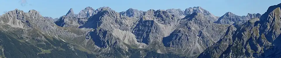 Hochgehrenspitze, Oberstdorfer Hammer­spitze, Trettach­spitze, Mädele­gabel, Schaf­alpen­köpfe