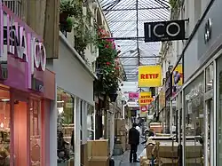 In der Passage du Caire