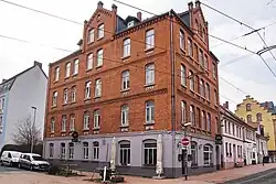 Klinkerbau an der Kirchstraße Ecke Davenstedter Straße