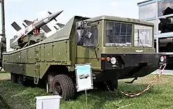 MZKT-8021, ausgestellt auf der MAKS-2011