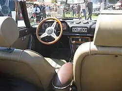 Individualisiertes Cockpit eines Cabrios (1981)