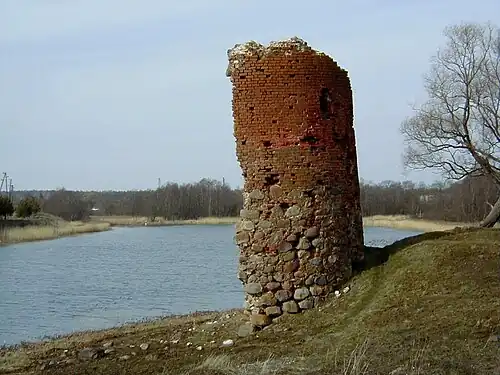 Überreste des Schmachturms (2000)