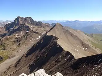 Piz Blaisun von Südwesten, vom Piz Üertsch, links der Piz Kesch