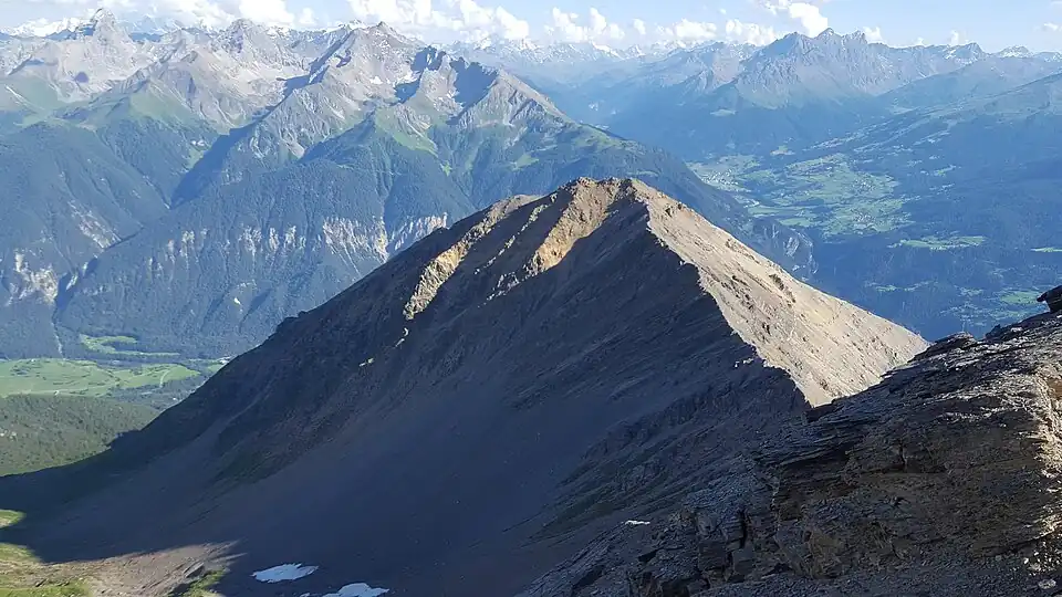 Der Piz Linard, aufgenommen vom Lenzer Horn