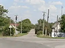 Straßenkreuzung im Westen der Stadt