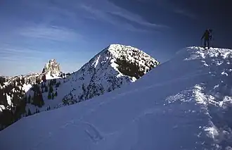 Plankenstein (links) und Risserkogel (Mitte) im Winter