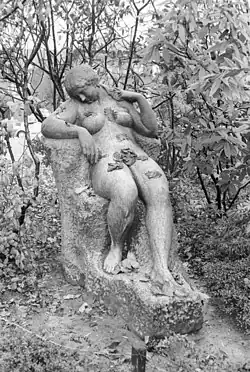 Die Schlummernde im Schrevenpark in Kiel