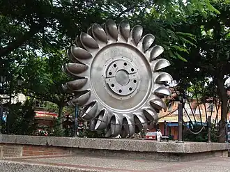 Monument auf dem Hauptplatz von El Colegio