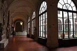 Erster Innenhof (primo cortile)