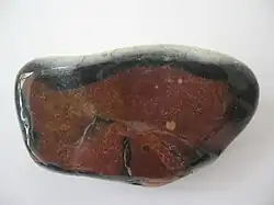 Polierter roter Feuerstein von Helgoland