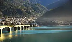Pont de Savines über den Lac de Serre-Ponçon
