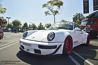 RWB Hoonigan, basierend auf einem Porsche 964 und gebaut für Brian Scotto, den Mitbegründer von Hoonigan.
