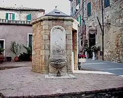 Die Brunnen (Pozzo) im Ortskern