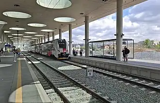 Bahnsteig 1 und 2 in der Halle (2025)