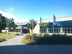 Schwimmhalle im Ernst-Thälmann-Park