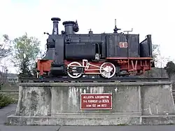 Das Foto zeigt die im Museum ausgestellte Lokomotive RESICA mit der irrtümlich zunächst angebrachten Nummernplatte, die die Ziffer „1“ zeigt