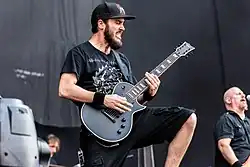 Rhythmus-Gitarrist Matt Sheridan