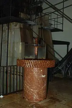 Marmorbrunnen in der Maschinenhalle