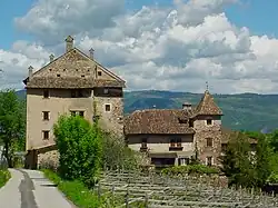 Ansitz Moos-Schulthaus