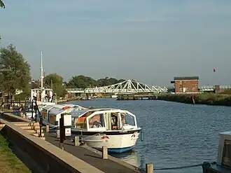 Reedham Anleger mit Eisenbahndrehbrücke