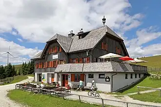 Die nach Peter Rosegger benannte Schutzhütte am Pretul