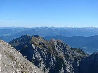 Vorne links die Rappenspitze