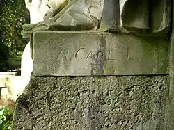 Signatur am Grabmal Schraepler