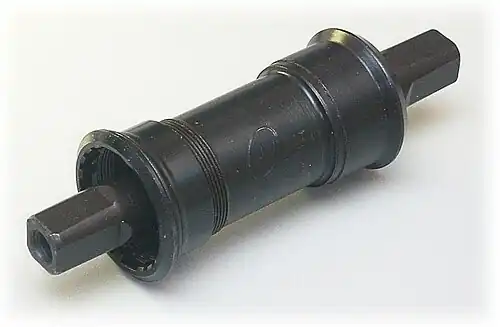 Reparaturlager von Point; deutlich preiswerter als Mavic, gleiche Funktionsweise[33]