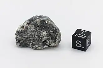 Ein Fragment von 14,76 g (Probe AKM01A)