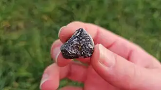Frisch gefundener Meteorit (Probe AKM08)
