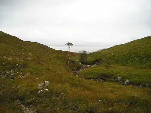 Saumpfad am Glensanda River nach Ardtornish. Im Hintergrund der Loch Linnhe.
