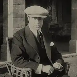 Ein Foto von Roger Karl während Dreharbeiten