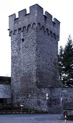 Der Rote Turm von etwa 1300