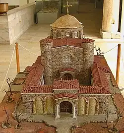 Modell der Kirche