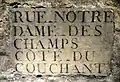 Tafel der Rue Notre-Dame des Champs aus einem Steinbruch