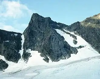 Der Søre Dyrhaugstind vom Skagastølbreen aus