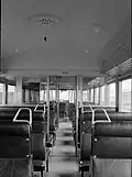 Innenansicht der damaligen 3. Klasse mit Längsgepäckträger, 1935