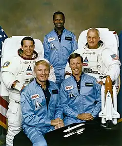 v. l. n. r. Robert Stewart, Vance Brand, Ronald McNair, Robert Gibson, Bruce McCandless