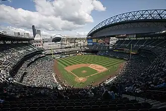 Der T-Mobile Park im April 2007, damals bekannt als Safeco Field