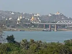 Brücke nach Sagaing vor der Zerstörung 2025