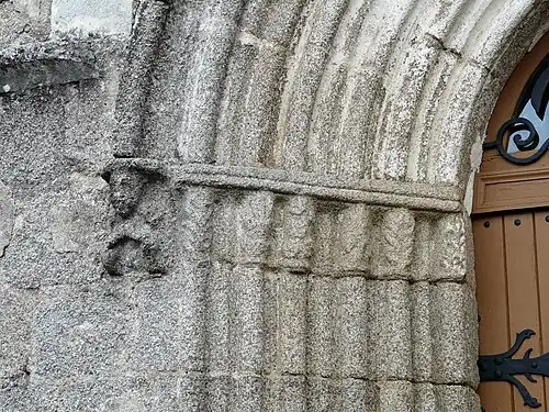 Eingangsportal von Saint-Étienne