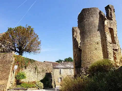 Donjon der Burg